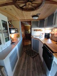 1985 Fleetwood Manufactured Home