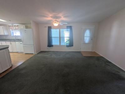 Photo 4 of 15 of home located at 172 Golf View Dr Auburndale, FL 33823