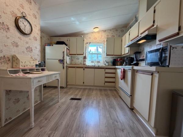 1987 Fleetwood Mobile Home
