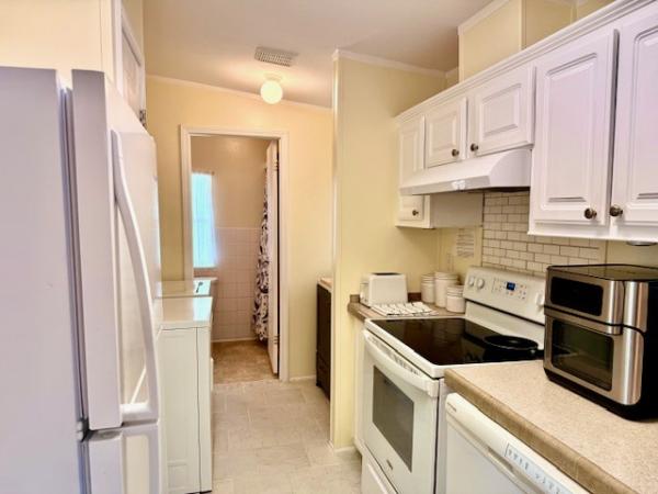 2005 Homes of Merit A17415 Mobile Home