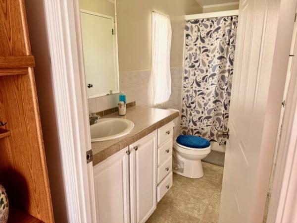 2005 Homes of Merit A17415 Mobile Home