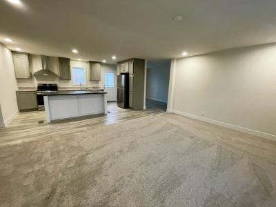 Photo 4 of 12 of home located at 4722 Emmons Ct Sterling Heights, MI 48310