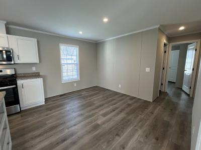 Photo 2 of 12 of home located at 40009 N Tothill Cir Sterling Heights, MI 48310