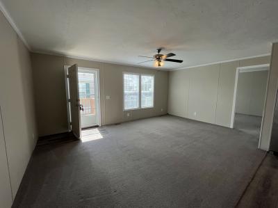 Photo 3 of 12 of home located at 40009 N Tothill Cir Sterling Heights, MI 48310