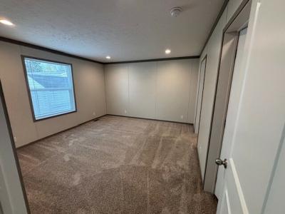 Photo 5 of 8 of home located at 9866 Joan Circle Site #079 Ypsilanti, MI 48197