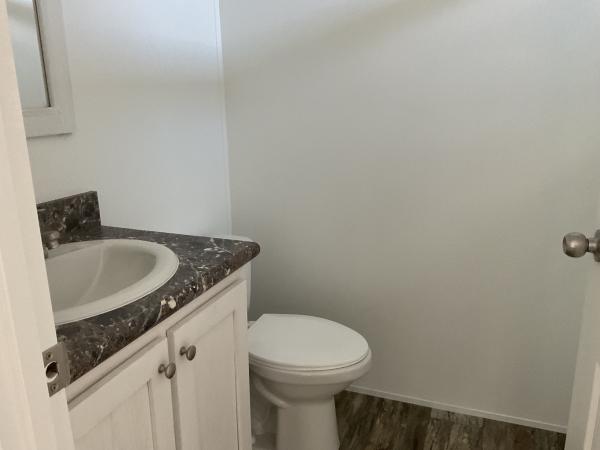 2020 Champion RH2703C7016 Mobile Home