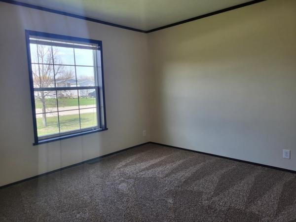 2019 Champion DD2864 Mobile Home