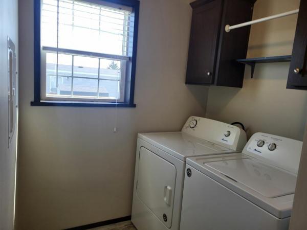 2019 Champion DD2864 Mobile Home