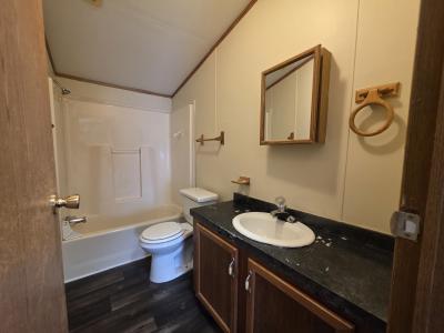 Photo 4 of 13 of home located at 518 White Willow Drive Flint, MI 48506