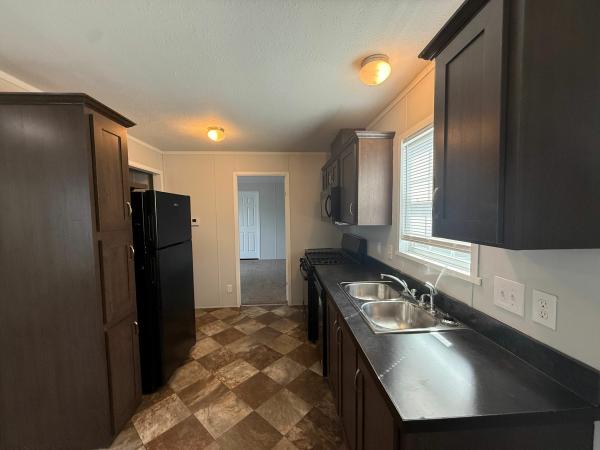 Photo 1 of 2 of home located at 287 Edgewood Drive Belleville, MI 48111