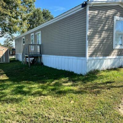Mobile Home at 475 Landis Lane, Lot 85 Mt Washington, KY 40047