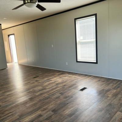 Photo 5 of 8 of home located at 475 Landis Lane, Lot 85 Mt Washington, KY 40047