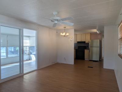 Photo 4 of 16 of home located at 131 Pioneer Ln Lot 127 Valrico, FL 33594