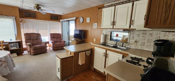 1985 Mobile Home