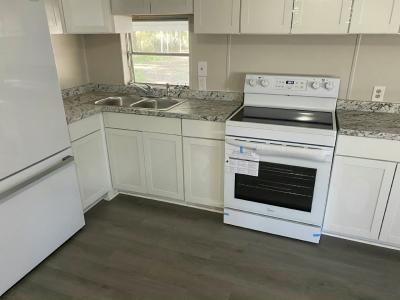 Photo 4 of 26 of home located at 5 Crest Ave Mount Dora, FL 32757