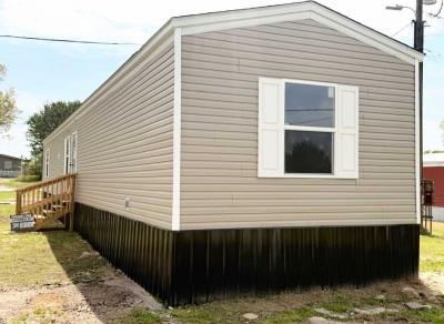 Photo 2 of 15 of home located at 2081 Oakshire Rd Union City, TN 38261
