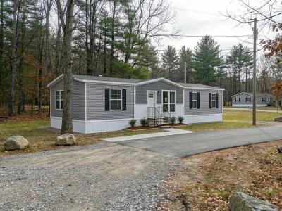 Mobile Home at 13 Charles Bancroft Hwy Litchfield, NH 03052