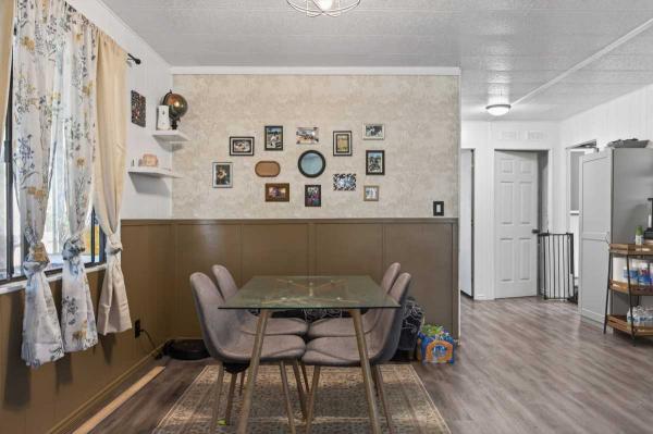 1983 9248 Golden West Homes SB77A7 Manufactured Home