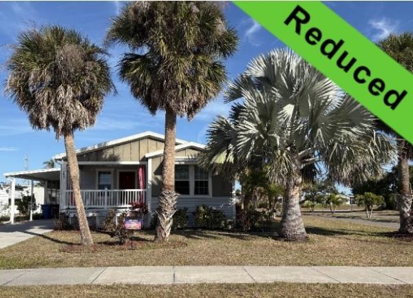 Photo 1 of 2 of home located at 943 Lucaya W Venice, FL 34285