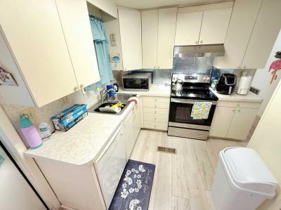 Photo 4 of 22 of home located at 601 Starkey Rd Largo, FL 33771