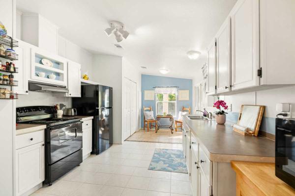 2000 Palm Harbor Mobile Home