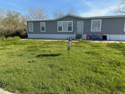 Mobile Home at 135 Ave B Buras, LA 70041