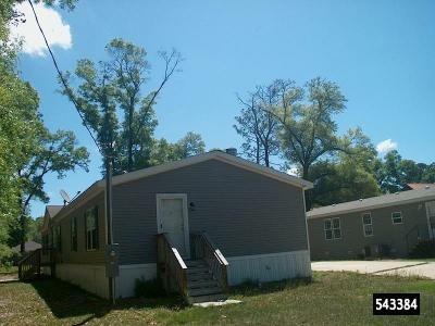 Mobile Home at 916 N Lloyd St Crestview, FL 32536