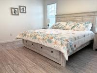 2025 Champion HOMCSHC4442A Mobile Home