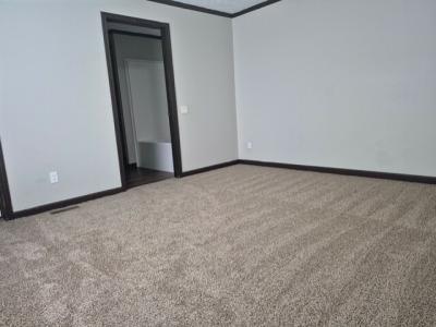 Photo 4 of 5 of home located at 6909 Winford Shoals Fort Wayne, IN 46818