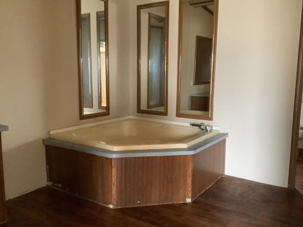 1995 Redman UNK Mobile Home