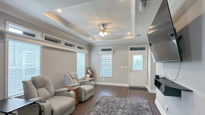 Photo 4 of 19 of home located at 429 Bemen Dr Lady Lake, FL 32159