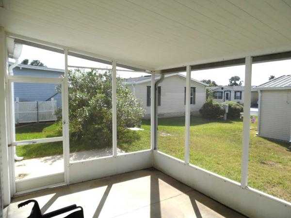 2003 Homes of Merit A1659Y3 Mobile Home