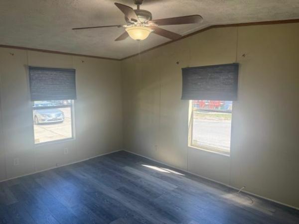 Photo 1 of 2 of home located at 6555 Old Lake Wilson Rd Lot #161 Davenport, FL 33896