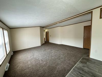 Photo 2 of 14 of home located at 19459 Homestead Lane Gibraltar, MI 48173