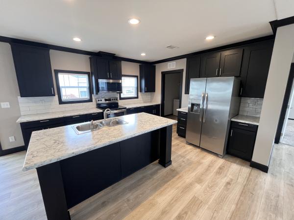2022 Clayton 32DEV28563A Mobile Home