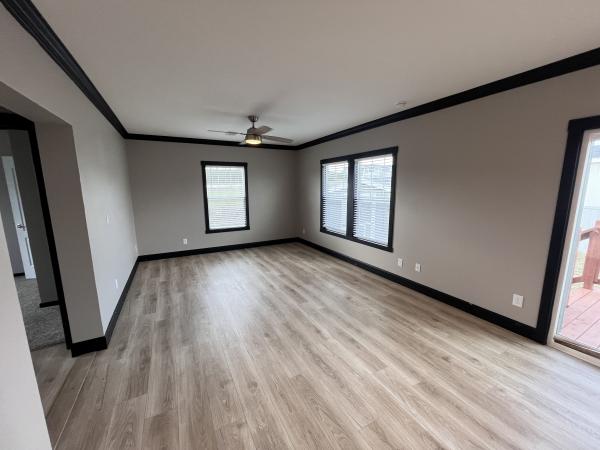 2022 Clayton 32DEV28563A Mobile Home