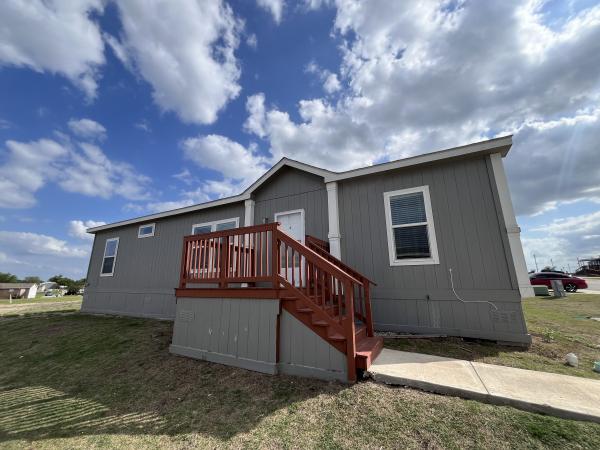 2022 Clayton 32PKS28483a Mobile Home