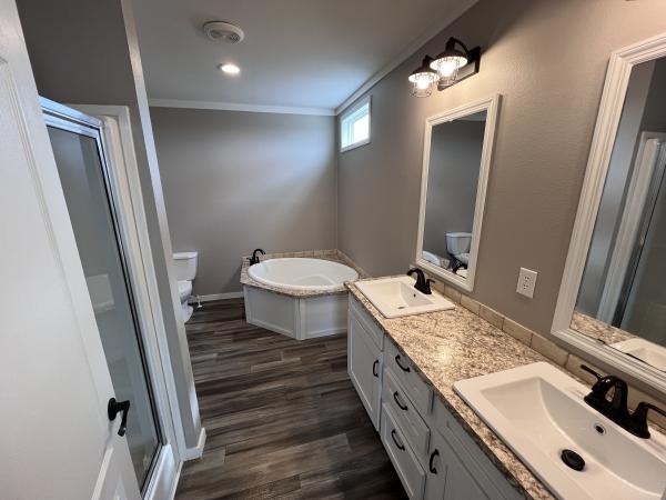 2022 Clayton 32PKS28483a Mobile Home