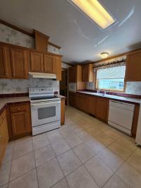 2005 Skyline 143B  Home