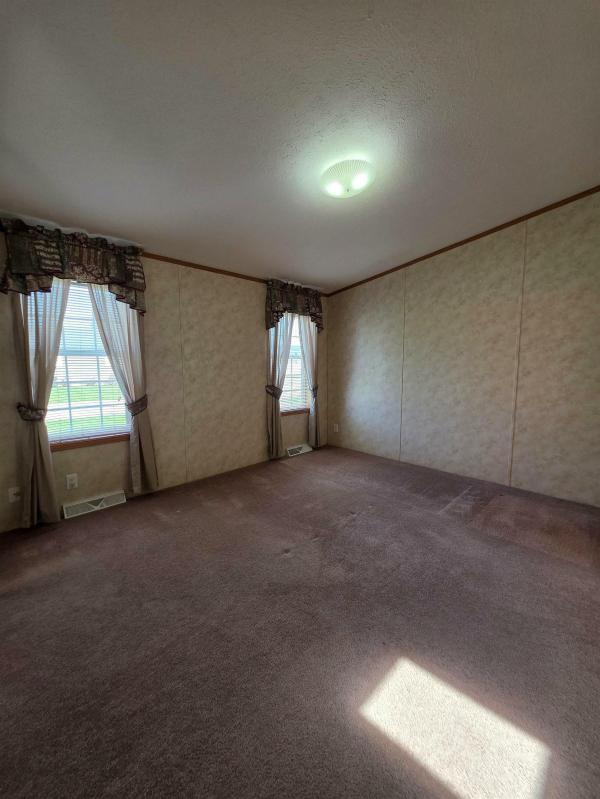 2005 Skyline 143B  Home