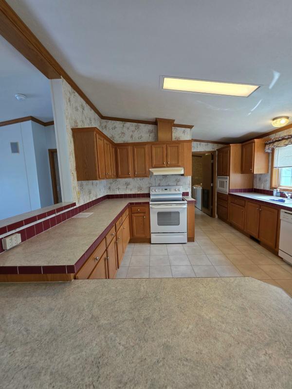 2005 Skyline 143B  Home