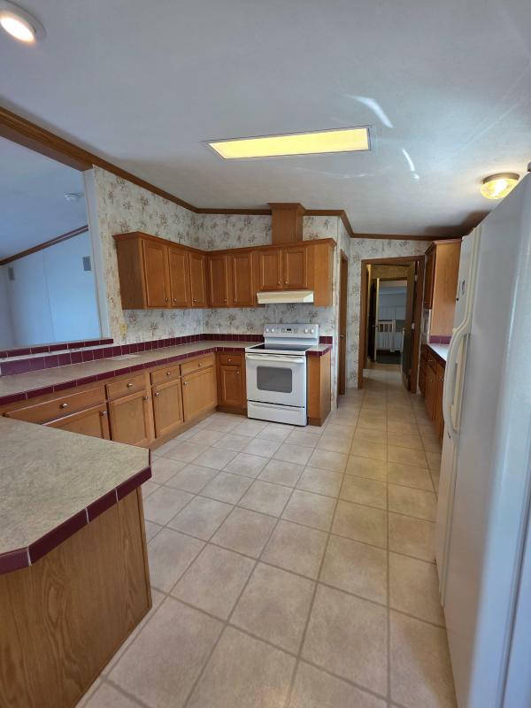 2005 Skyline 143B  Home
