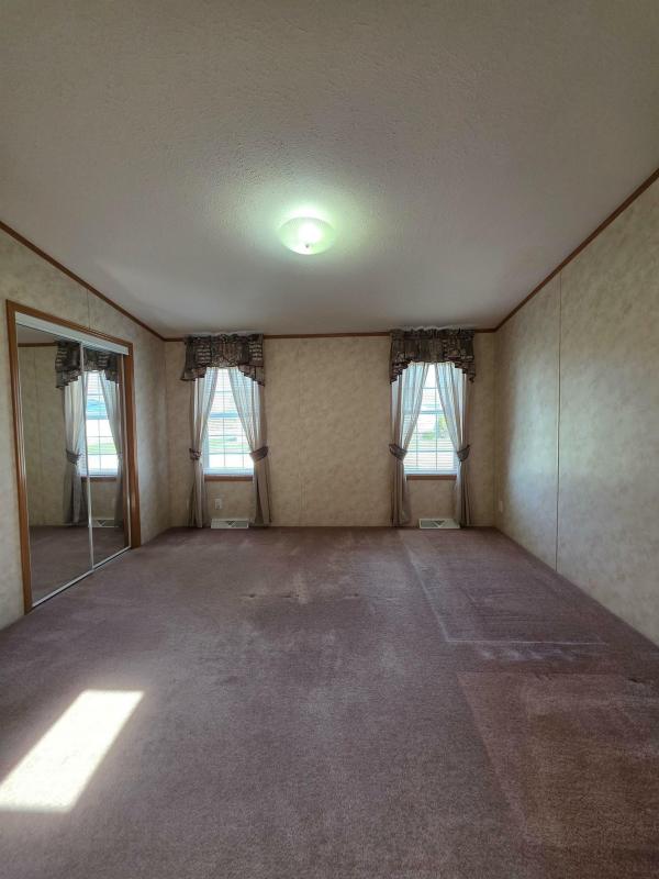 2005 Skyline 143B  Home