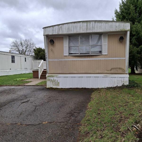 1978 Parkdale Mobile Home For Sale