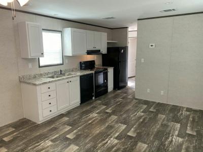 Photo 2 of 12 of home located at 1250 Lakeview Drive #32 Deland, FL 32720