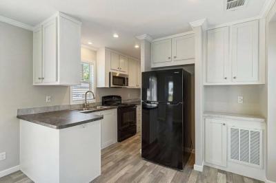 Photo 4 of 16 of home located at 26125 S Us Hwy 27 #61 Leesburg, FL 34748