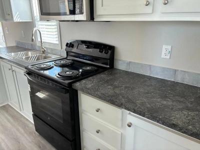 Photo 3 of 17 of home located at 26125 S Us Hwy 27 #94 Leesburg, FL 34748