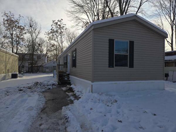 Photo 1 of 2 of home located at 2620 Gemini Street Saginaw, MI 48601