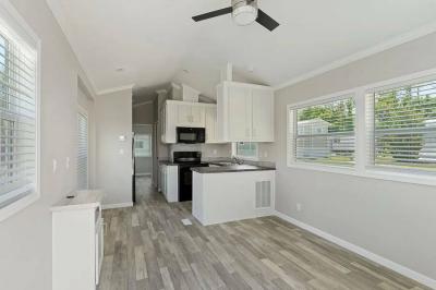 Photo 3 of 10 of home located at 26125 S Us Hwy 27 #67 Leesburg, FL 34748