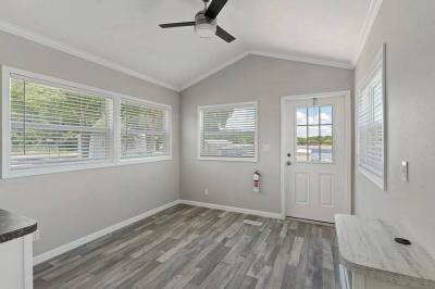 Photo 5 of 10 of home located at 26125 S Us Hwy 27 #67 Leesburg, FL 34748